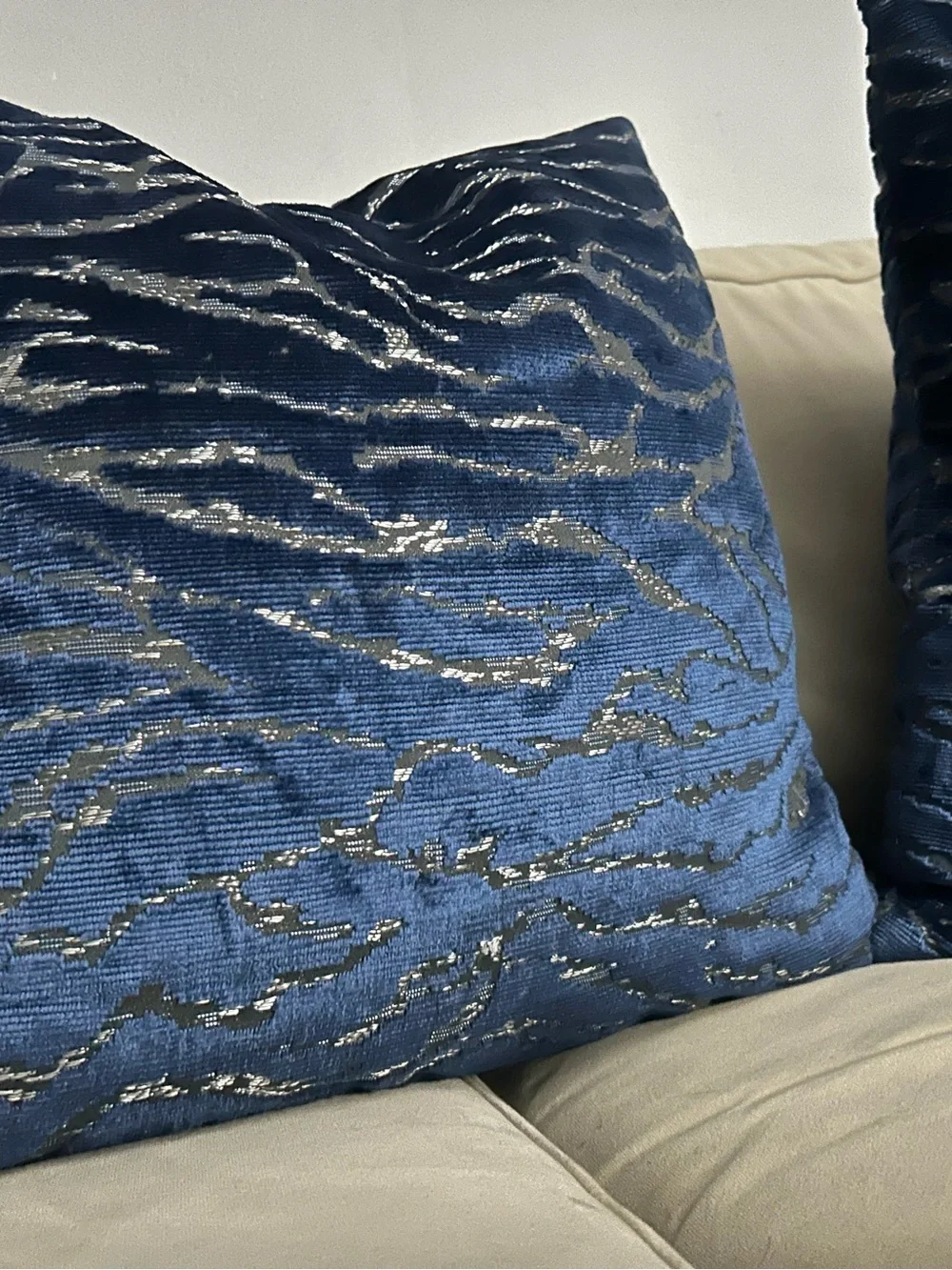 Z Gallerie Blue Velvet Accent Pillows – Set of 2